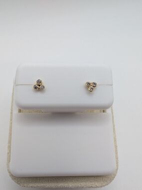 10K Yellow Gold Three-Stone Cluster Stud Earrings | Screw Backs